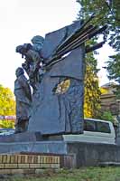 памятник Чорноволу в Киеве