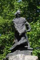 памятник комсомольцам в Киеве