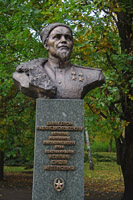 Киев, памятник Сидору Ковпеку