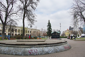 Киев фонтан на  Контрактовой площади     2019 года
