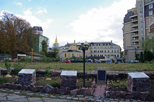 на  цьму місці був Федорівський монастир (фото 2016р.)